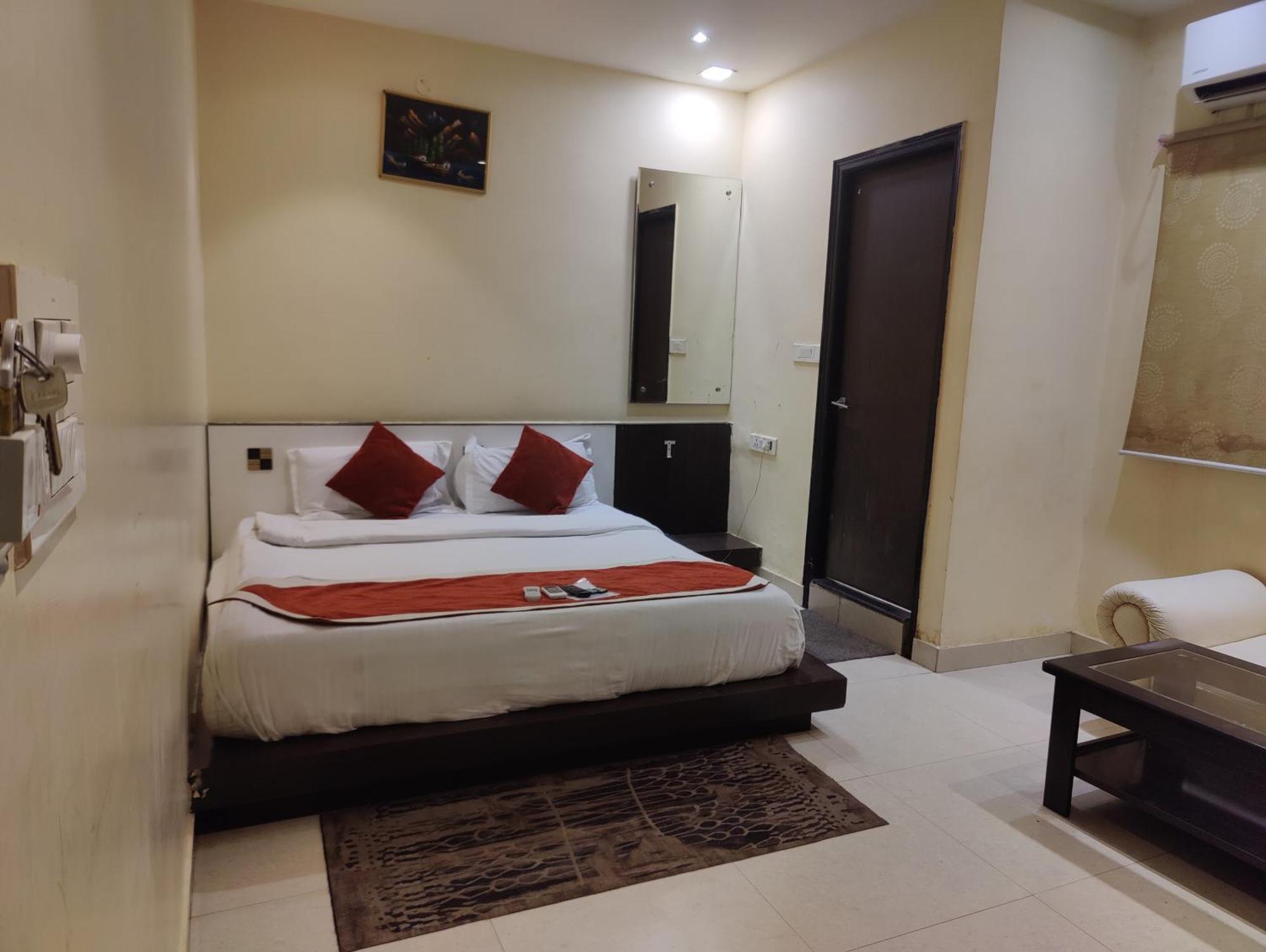 Hotel Sanjay Galaxy,Kanpur Exterior foto