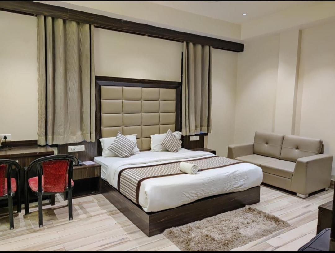 Hotel Sanjay Galaxy,Kanpur Exterior foto